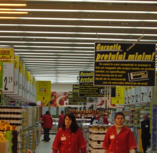 Luna Promotions:Ne ocupam de evenimentele de deschidere Kaufland