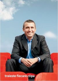 Hagi s-a transferat la Vodafone