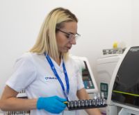 MedLife introduce în premieră în România testul de sânge EarlyCDT®, pentru depistarea timpurie a cancerului pulmonar
