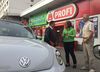 Marele premiu Promotia cu de toate PROFI, un VW New Beetle, face fericit un castigator de 66 de ani