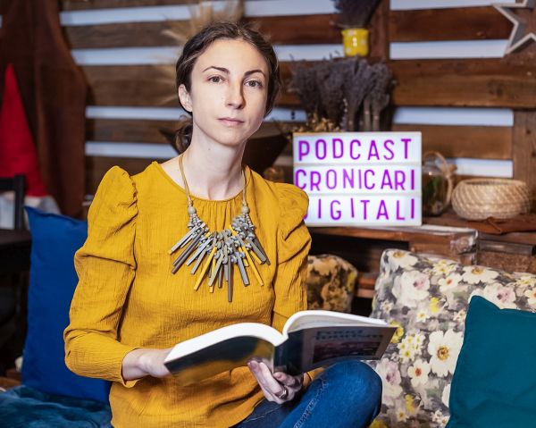 In cautarea fericirii, sezonul 5 din podcastul Cronicari Digitali a debutat pe primul loc in Romania in Apple Podcasts, Places&Travel