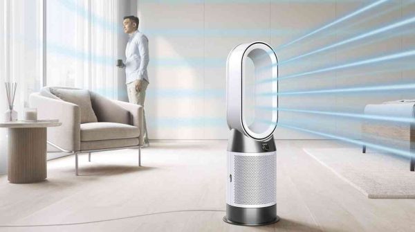 Dyson propune Aspiratorul Dyson V16 Piston Animal Submarine™ care combină aspirarea puternică și curățarea umedă și purificatorul Dyson Hot+Cool HP1™