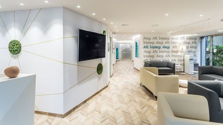 Best in the World Public Service Interior Design Award la International Property Awards (IPA), Londra, pentru Grupul STIRIXIS