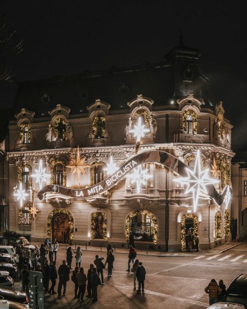 La Mița Biciclista Stabiliment Creativ dăruiește Bucurestiului un concert Madrigal de Crăciun
