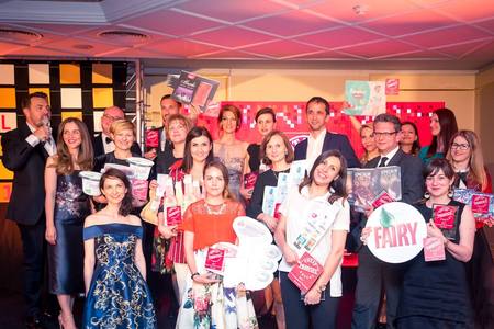 Cei 18 premianti care pot folosi timp de un an eticheta "Votat Produsul Anului"
