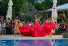 „Visul unei nopți de vară” POOL FASHION SHOW 2026 a adus pe podium garderoba ideală de vacanță semnată de 13 designeri români 