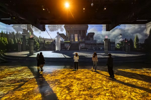 MINA lansează din 9 mai 2026 două noi experiențe imersive: „Zeii Olimpului” și „În Inima Oceanului”