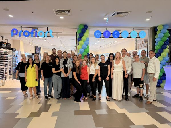 Cel mai mare retailer din România pe piața materialelor pentru artă, hand-made și DIY, ProfiArt a deschis al-IX-lea magazin in centrul comercial București Mall Vitan.